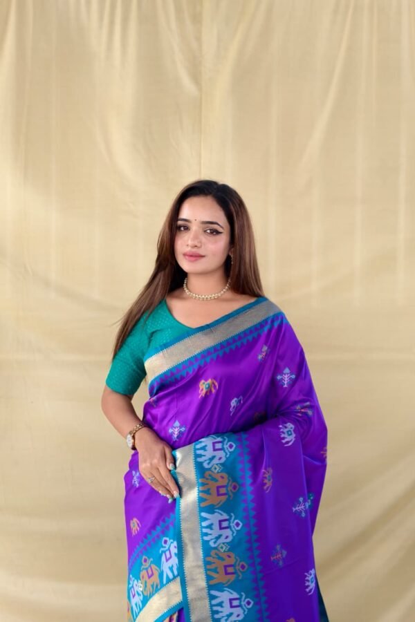 Elegant Soft Silk Saree with Elephant Butti & Contrast Pallu DS001-2