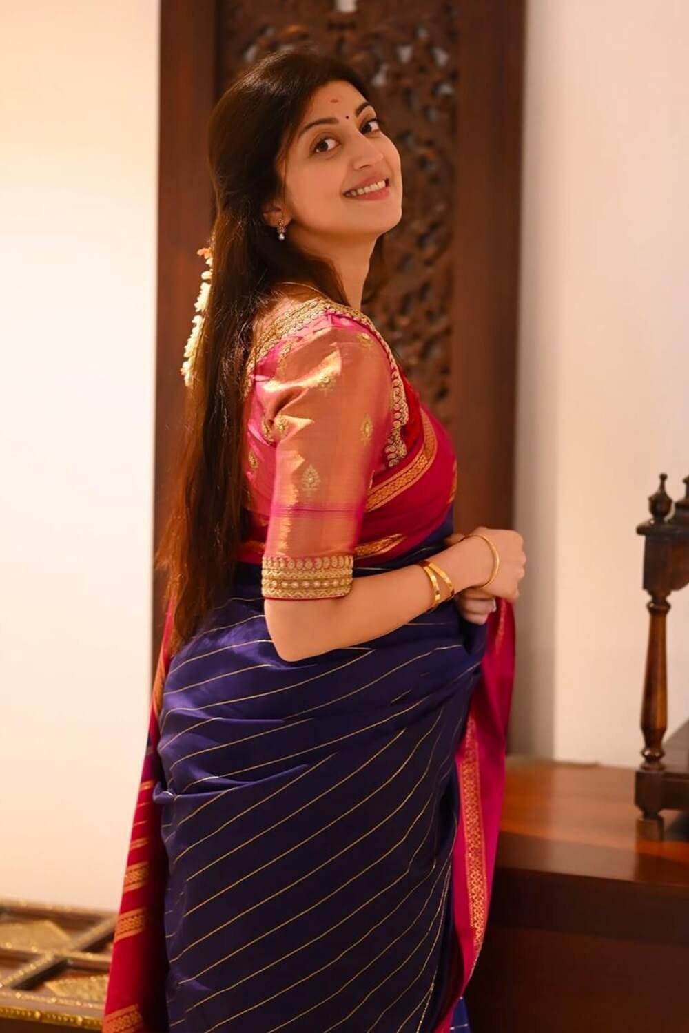 Blue Banarasi Soft Silk Party wear Saree DV423-2 Blue Banarasi Soft Silk Party wear Saree DV423-2