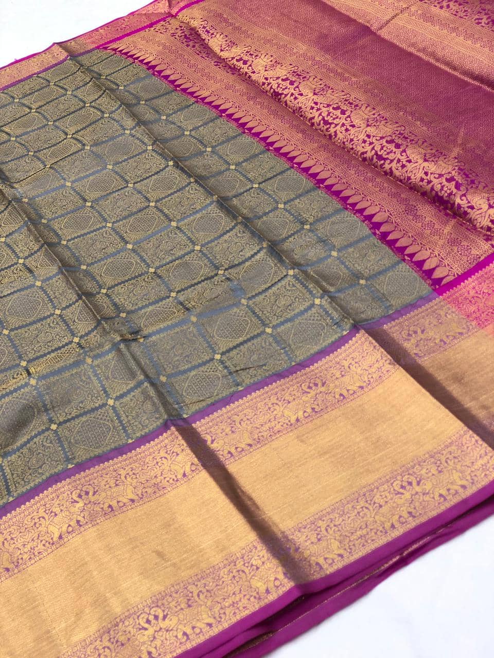 Grey Kanchipuram silk saree online india dvz0001976