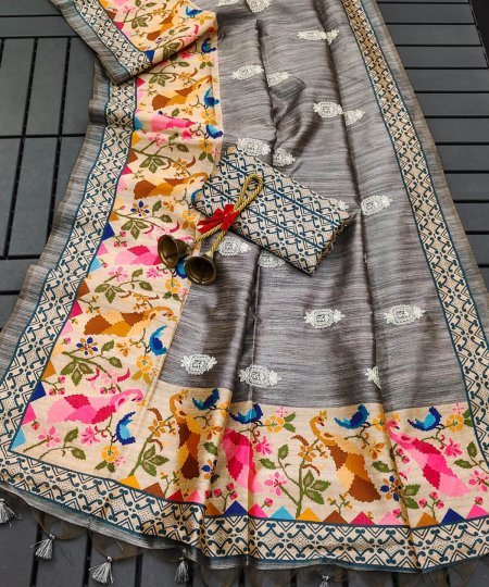 Grey Tussar Silk Saree dvz0003894