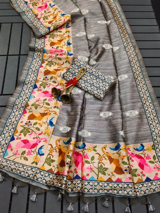 Grey Tussar Silk Saree dvz0003894