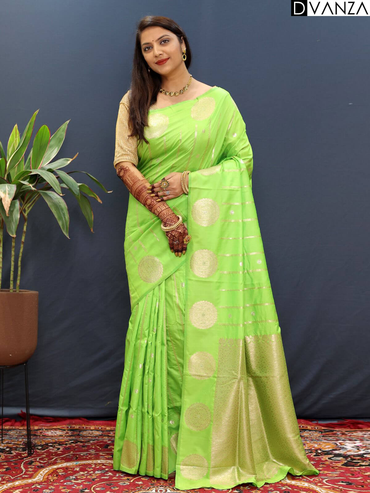 Light Green silk Woven Traditional Saree dvz0003963