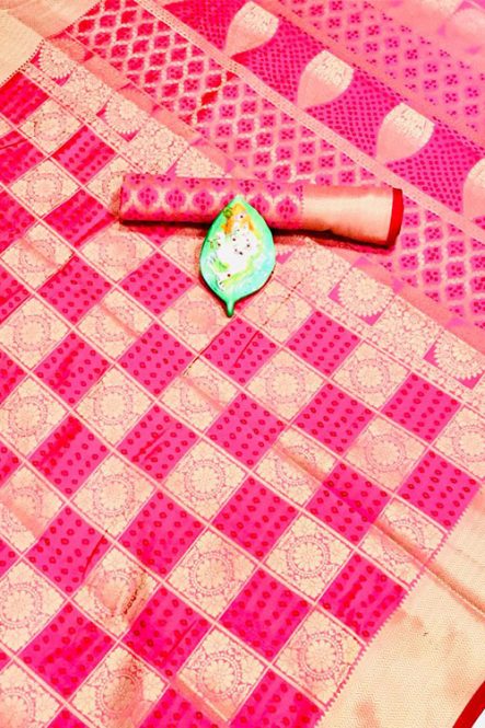 Pink Banarasi Handloom Weaving Patola Silk Saree With Rich Contrast Pallu dvz0001005