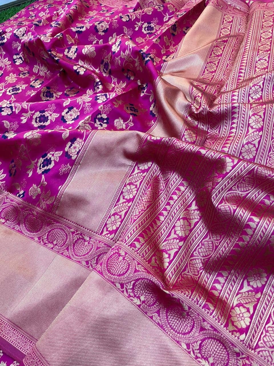 Pink Soft Weaving Banarasi Silk Saree dvz0001864