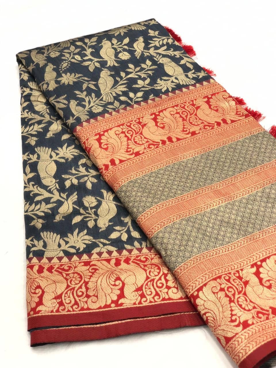 Stunning Kanchipuram Silk Traditional Saree in Grey dvz0001759 Stunning Kanchipuram Silk Traditional Saree in Grey dvz0001759