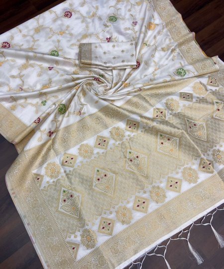 Traditional white Dhola Silk Weaving Saree dvz0003784