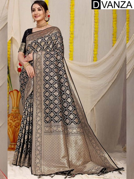 Unique Black silk saree for wedding Ceremony dvz0003537