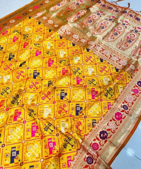 Yellow Party wear Patola silk Saree DVZ0003982