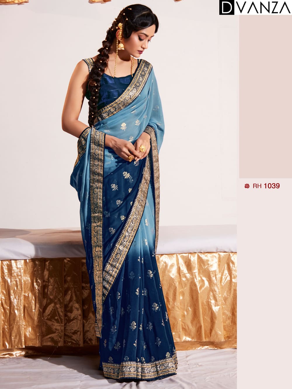 Heavy Weightless With Border Weaving Work in Dual Colors - dvz0003925