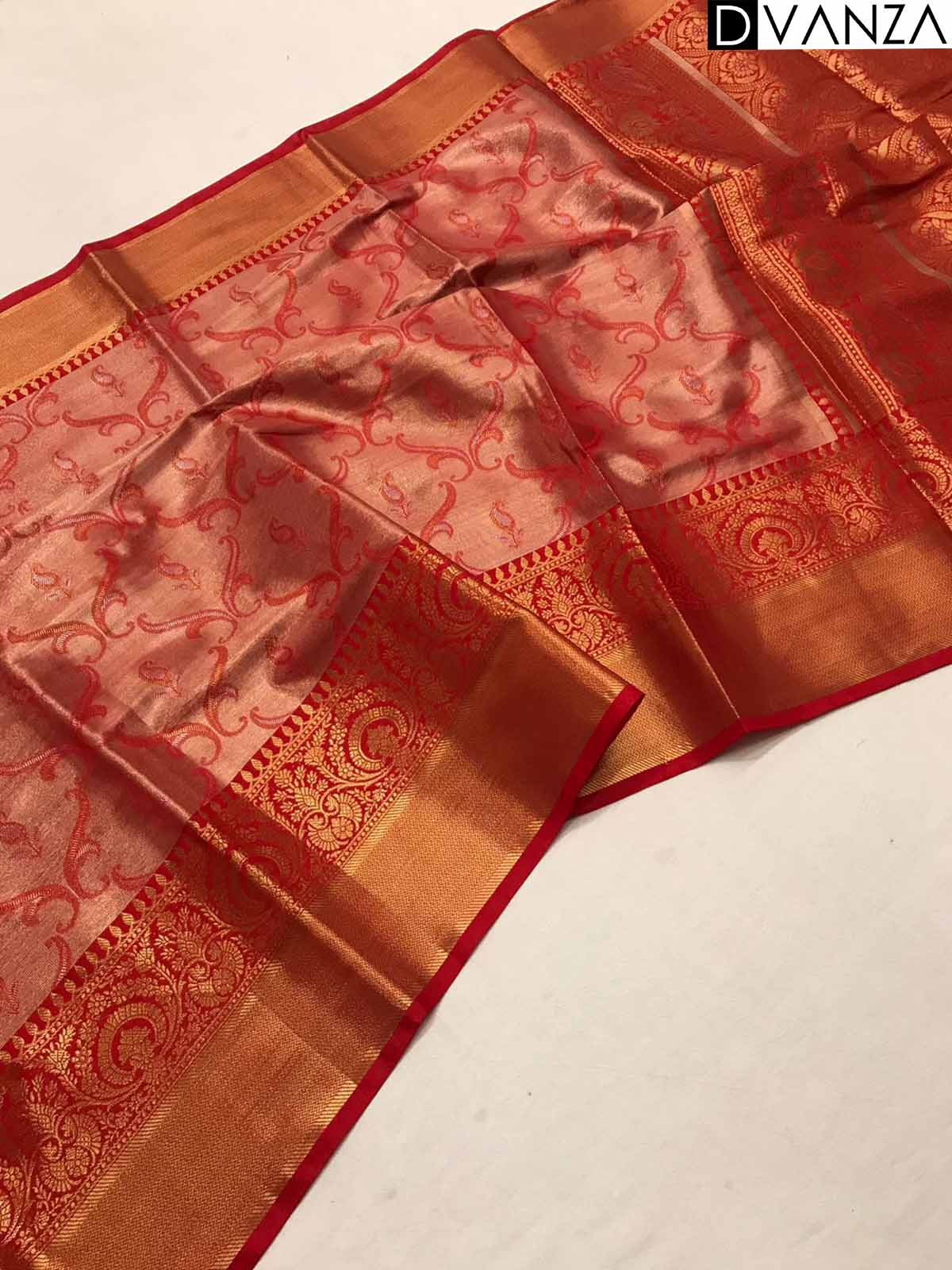 Kanchipuram Silk Sarees with Intricate Zari Weaving and Rich Pallu, Exclusively on Dvanza.com - dvz0003887