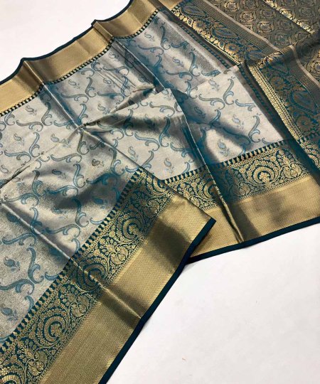 Kanchipuram Silk Sarees with Intricate Zari Weaving and Rich Pallu, Exclusively on Dvanza.com - dvz0003887