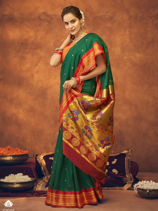 Maharani pallu Paithni Silk saree buy only on Dvanza.com - dvz0003416