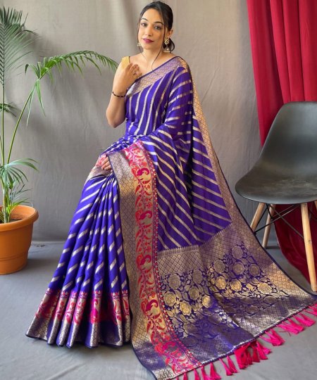 Silk Gold Zari Banarasi Saree buy Online on Dvanza - dvz000339