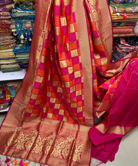 Pure Silk Saree with Original zari and Multicolor Weaving: Perfect for South Indian Weddings - dvz0003751