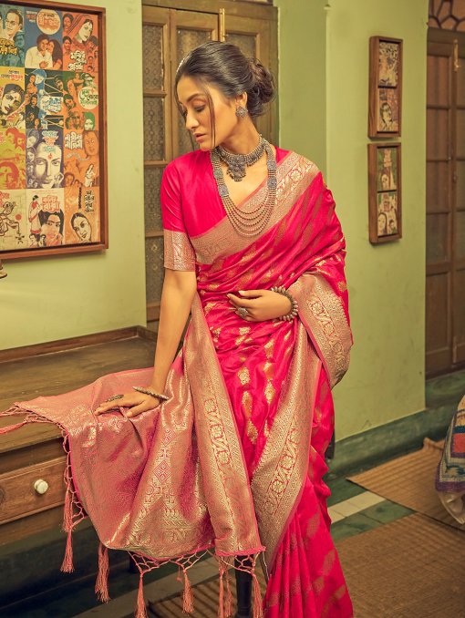 Banarasi Silk Saree with Leheriya Zari Weaving - dvz0003408