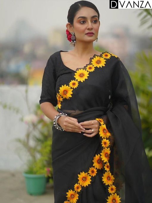 Sunflower Splendor Sarees: Elevate Your Style and Happiness - dvz0003871