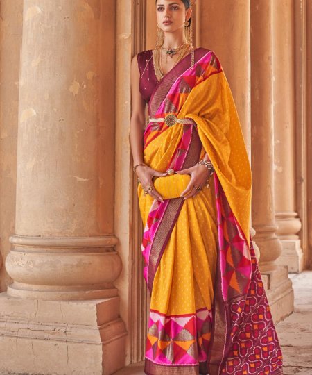 The Munga Crape silk saree with rich zari foil pallu - dvz0003676